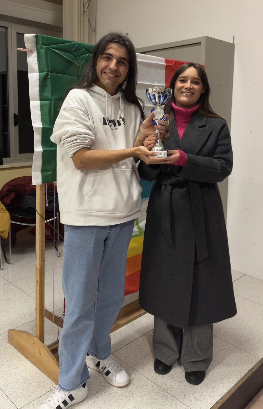 Coppa sudoku: Matteo Fedeli premiato dall'A: ssessore alla cultura di Carcare Beatrice Scarrone